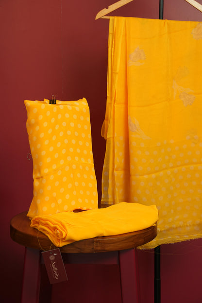 Crepe 3 pc Suit